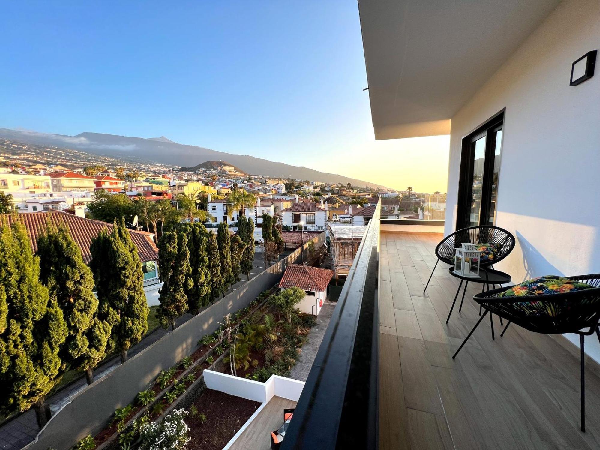 Lujoso Apartamento Completo, Piscina, Terraza Con Vistas Al Teide プエルト・デ・ラ・クルス エクステリア 写真
