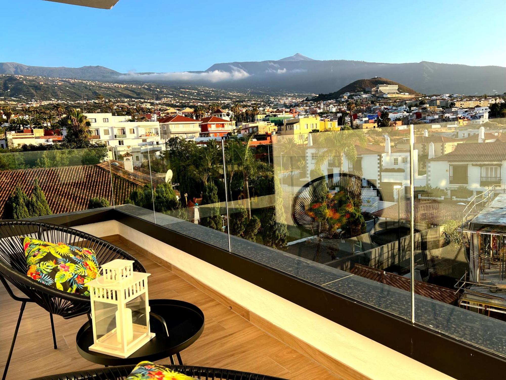 Lujoso Apartamento Completo, Piscina, Terraza Con Vistas Al Teide プエルト・デ・ラ・クルス エクステリア 写真